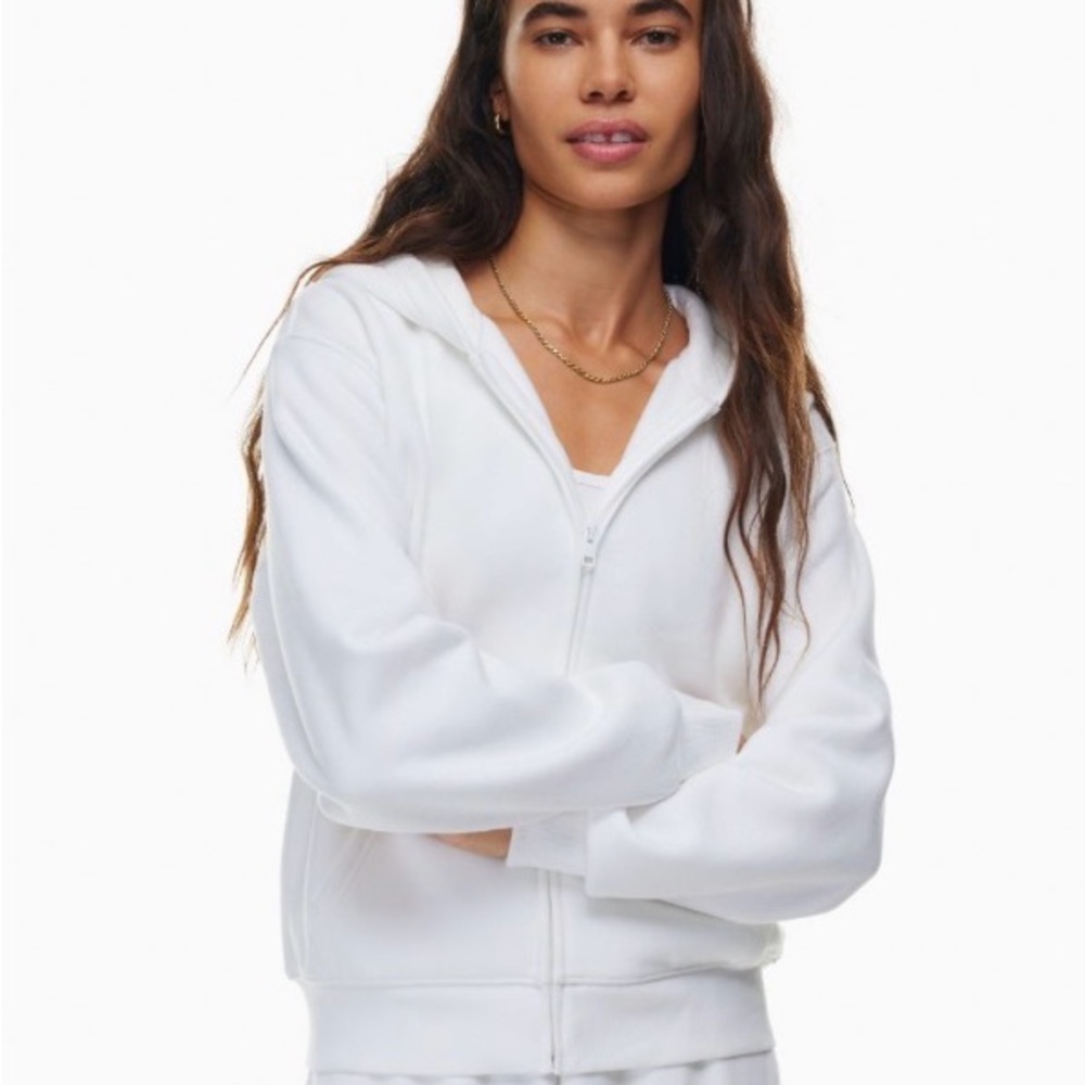 ARITZIA💗TNA Snug Fit Hoodie💗White